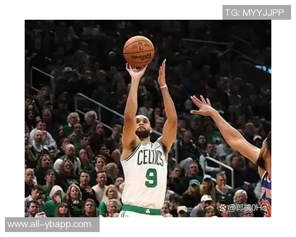 克莱上半场火力全开下半场哑火表现起伏不定贡献5篮板1助攻1抢断