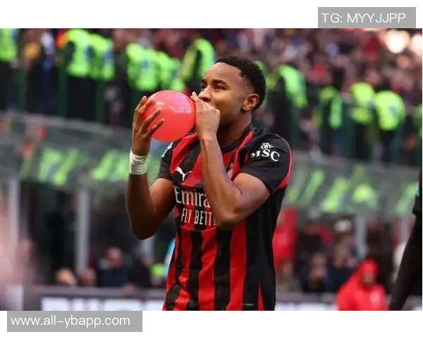 恩昆库希望继续效力AC米兰经纪人与费内巴切并无接触