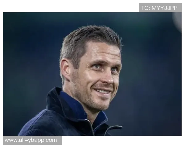 多特蒙德总监凯尔或将加盟汉堡担任更高职位引发关注