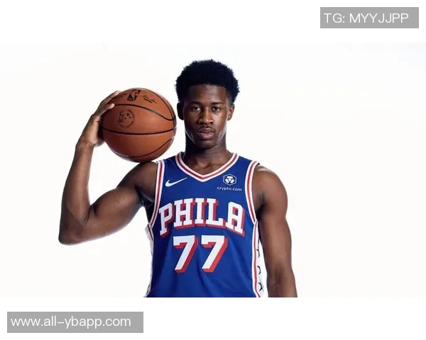 埃奇库姆表现低迷11投仅1中仅得5分3板7助攻引发热议